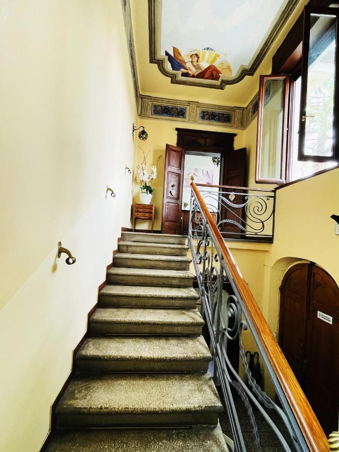 Отель Casa Giulietta Дезенцано-дель-Гарда Экстерьер фото